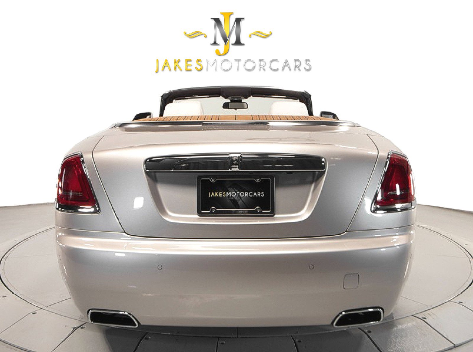 Used 2019 Rolls-Royce Dawn image 9