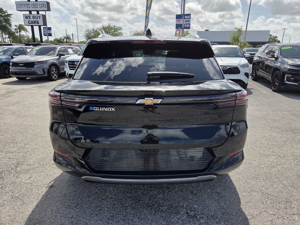 Certified 2025 Chevrolet Equinox EV LT w/ Convenience Package image 11