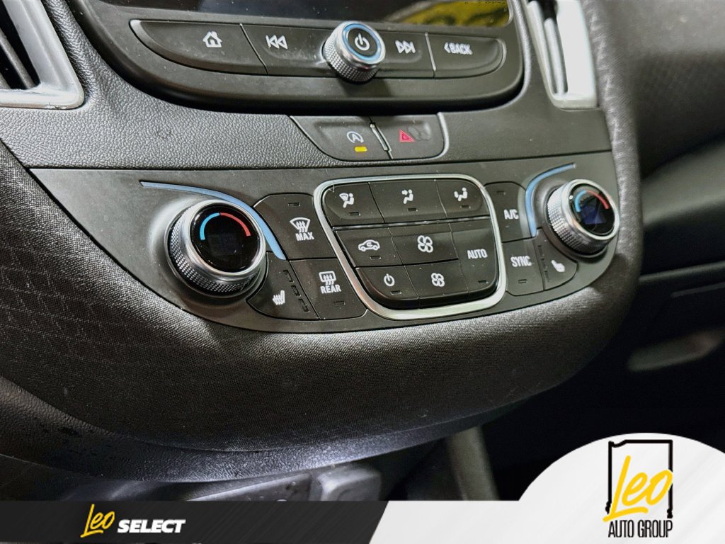 Used 2025 Chevrolet Malibu LT FWD image 17