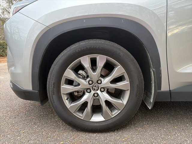 Used 2024 Toyota Grand Highlander Limited image 8