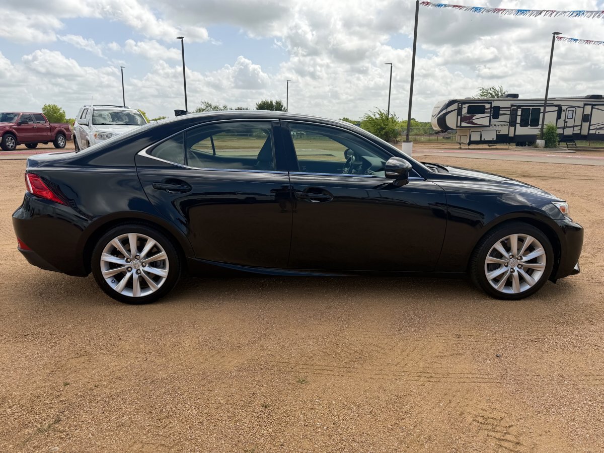 Used 2016 Lexus IS 200t RWD image 5