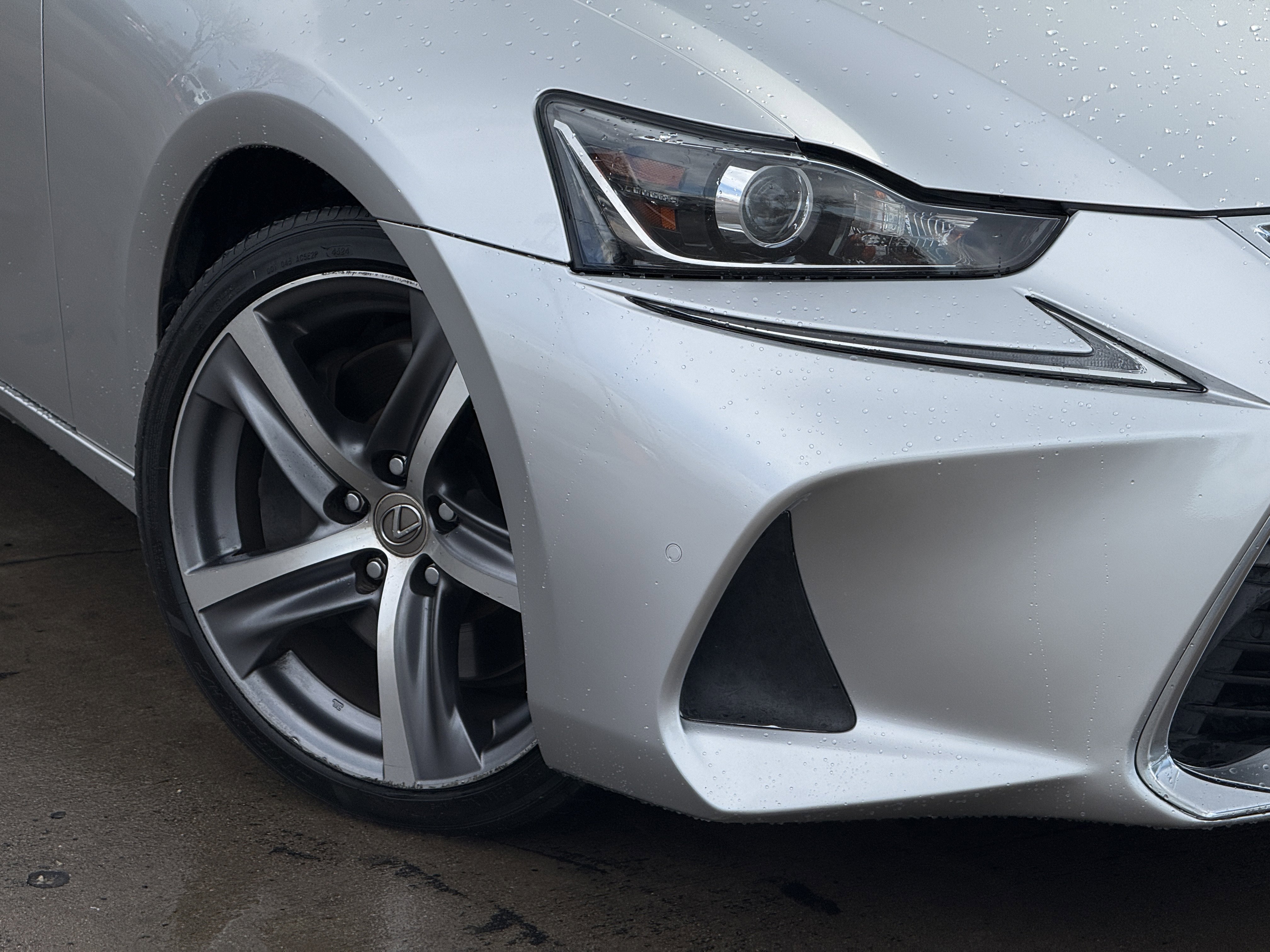 Used 2020 Lexus IS 300 AWD w/ Premium Package image 9