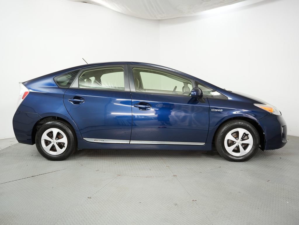 Used 2013 Toyota Prius Two FWD image 5