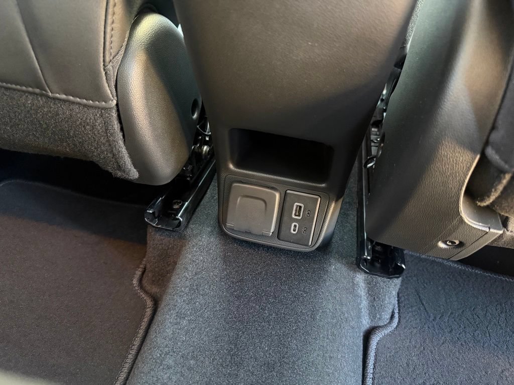 Used 2026 Buick Encore GX Avenir w/ Avenir Technology Package AWD/4WD image 21