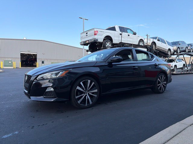 Used 2021 Nissan Altima 2.5 SR FWD image 3
