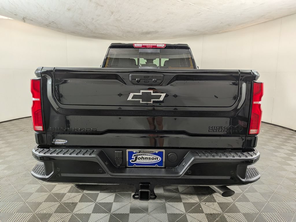 New 2026 Chevrolet Silverado 2500 High Country w/ High Country Premium Package AWD/4WD image 8