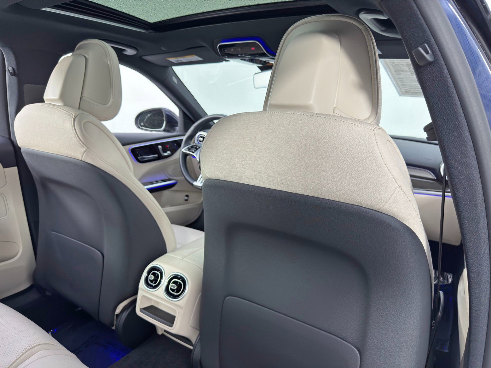 Used 2022 Mercedes-Benz C 300 Sedan w/ Exclusive Trim Package image 41