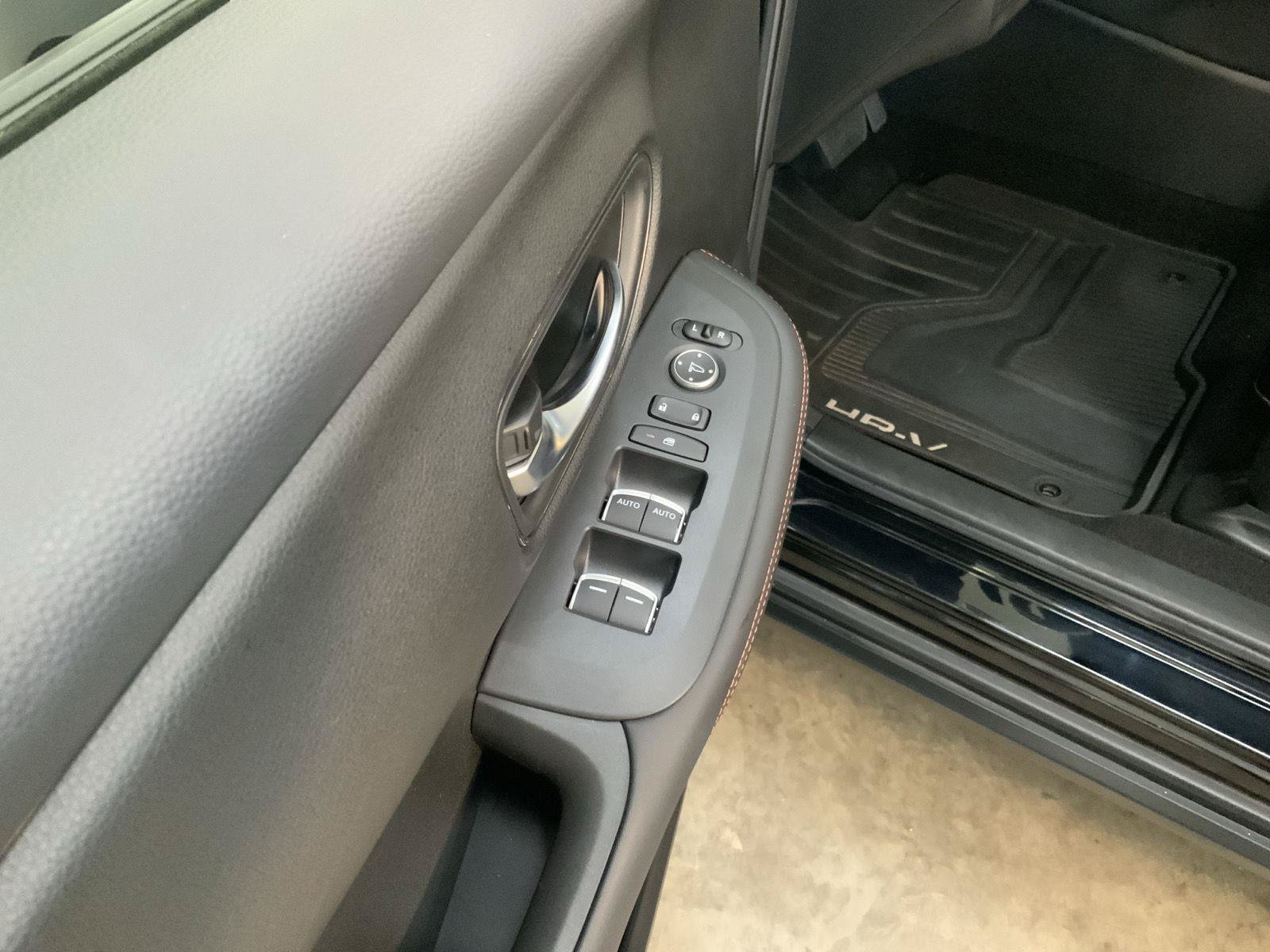 Used 2023 Honda HR-V Sport image 19