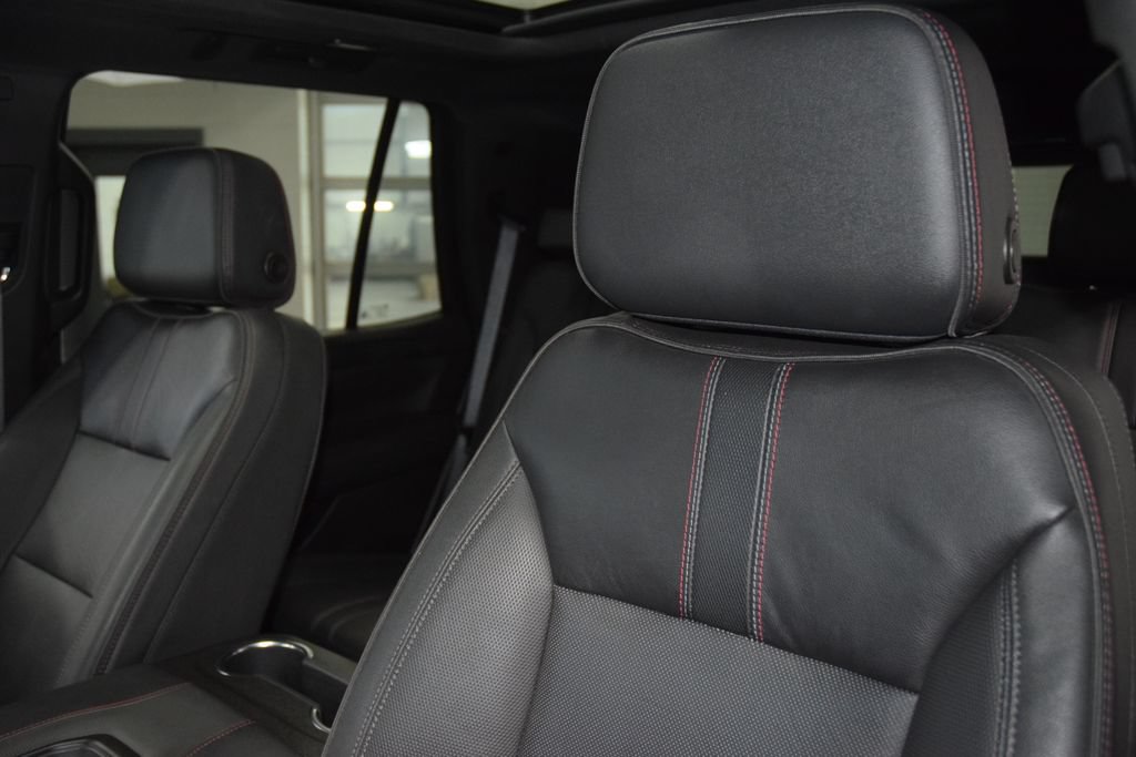 Used 2024 Chevrolet Tahoe RST w/ Luxury Package AWD/4WD image 40