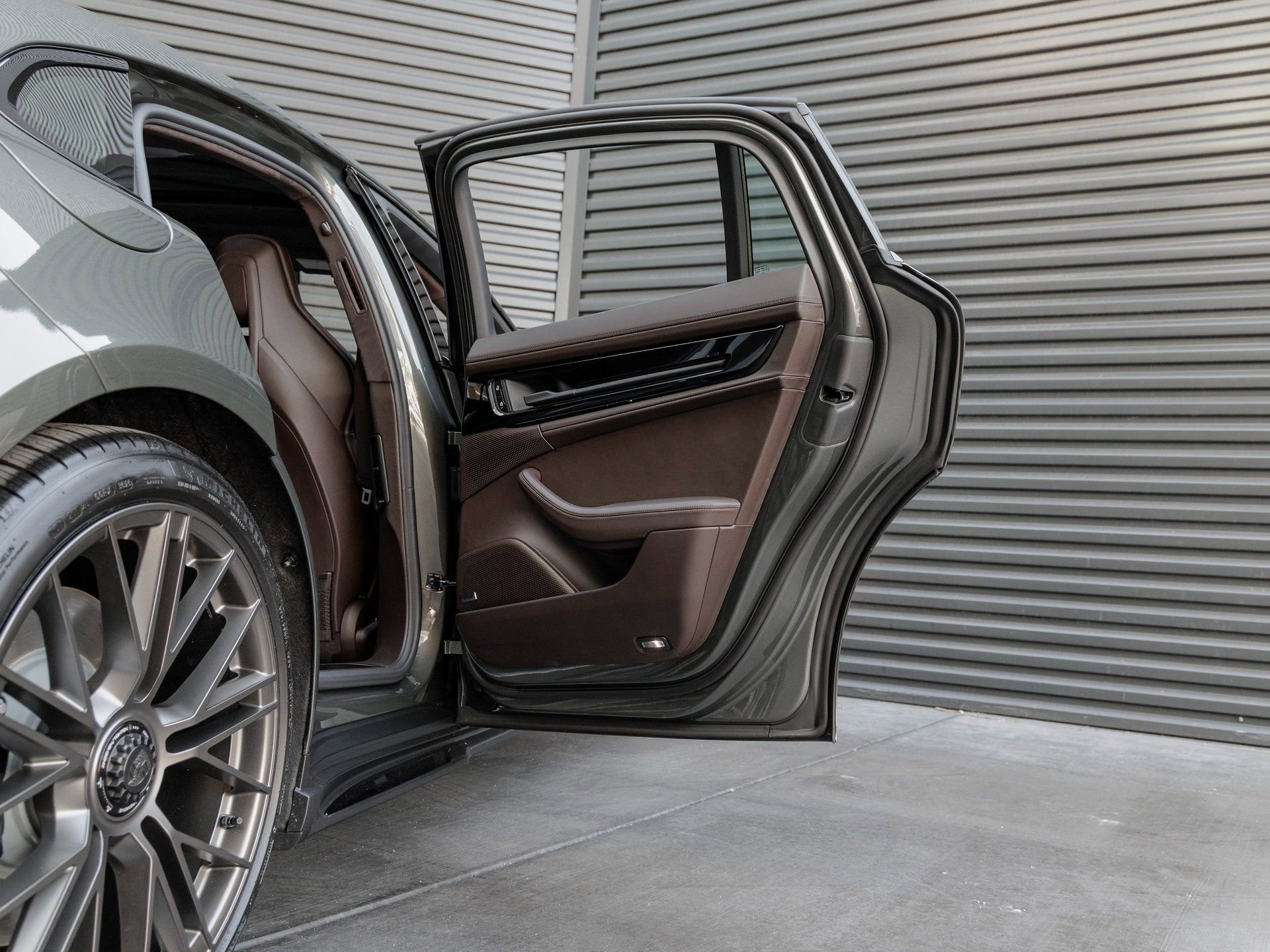 New 2026 Porsche Panamera Turbo AWD/4WD image 36