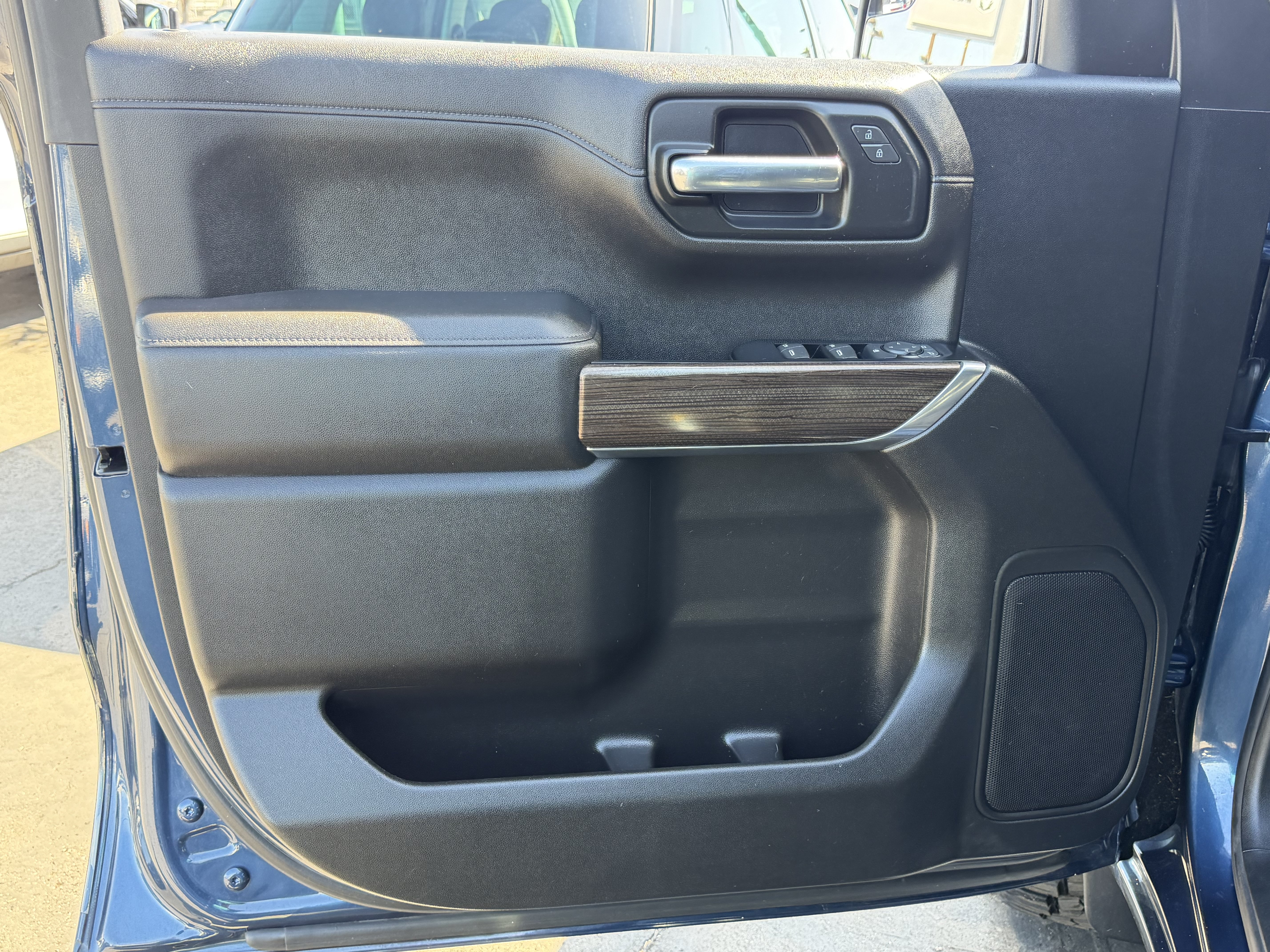 Used 2019 Chevrolet Silverado 1500 LT w/ All-Star Edition RWD image 14