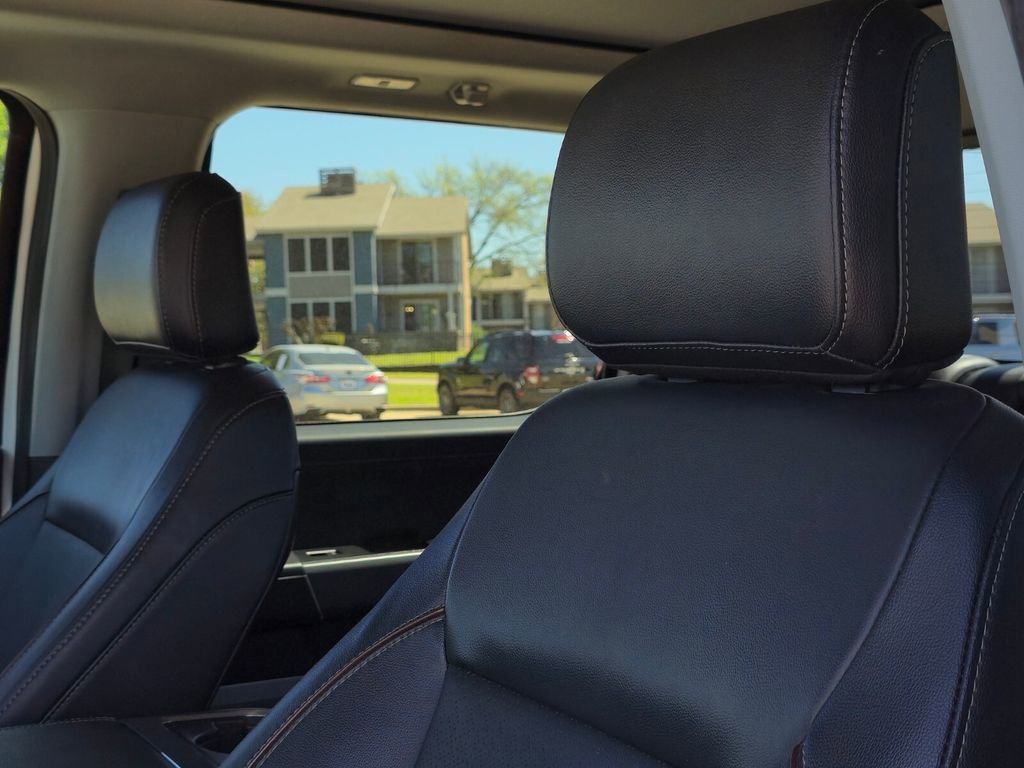 Used 2023 Ford F250 Lariat w/ Black Appearance Package image 30