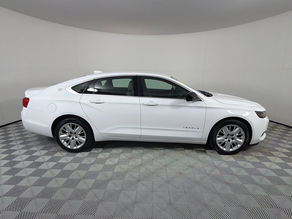 Used 2018 Chevrolet Impala LS FWD image 4