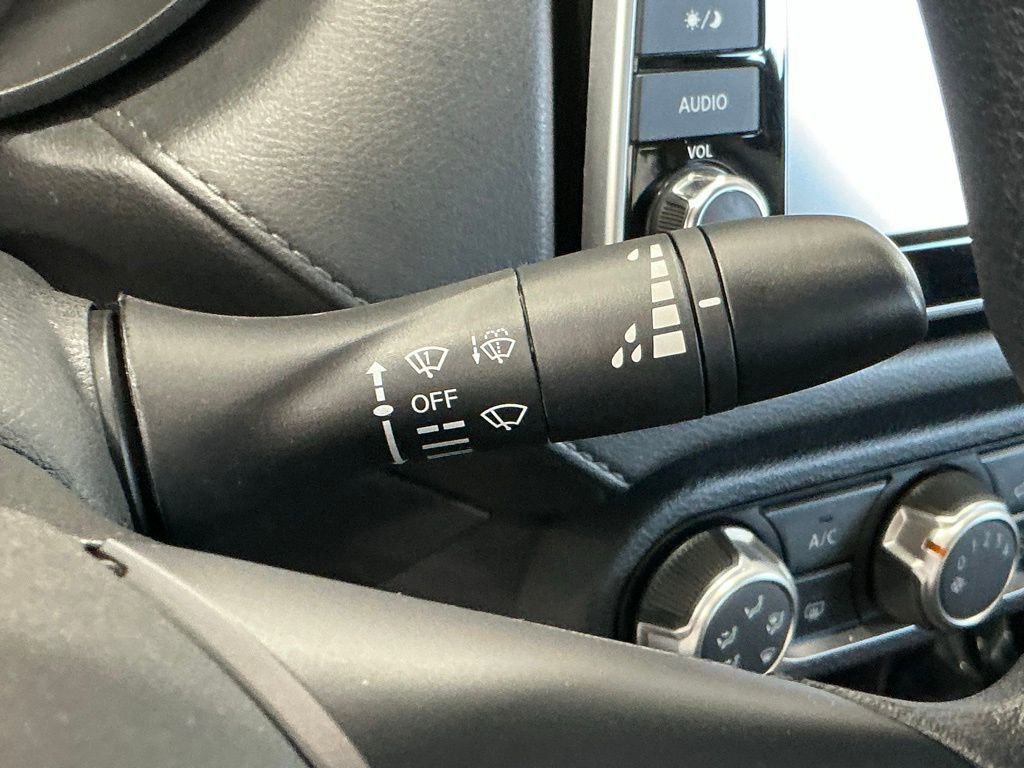 Used 2025 Nissan Versa S w/ S Plus Package FWD image 28