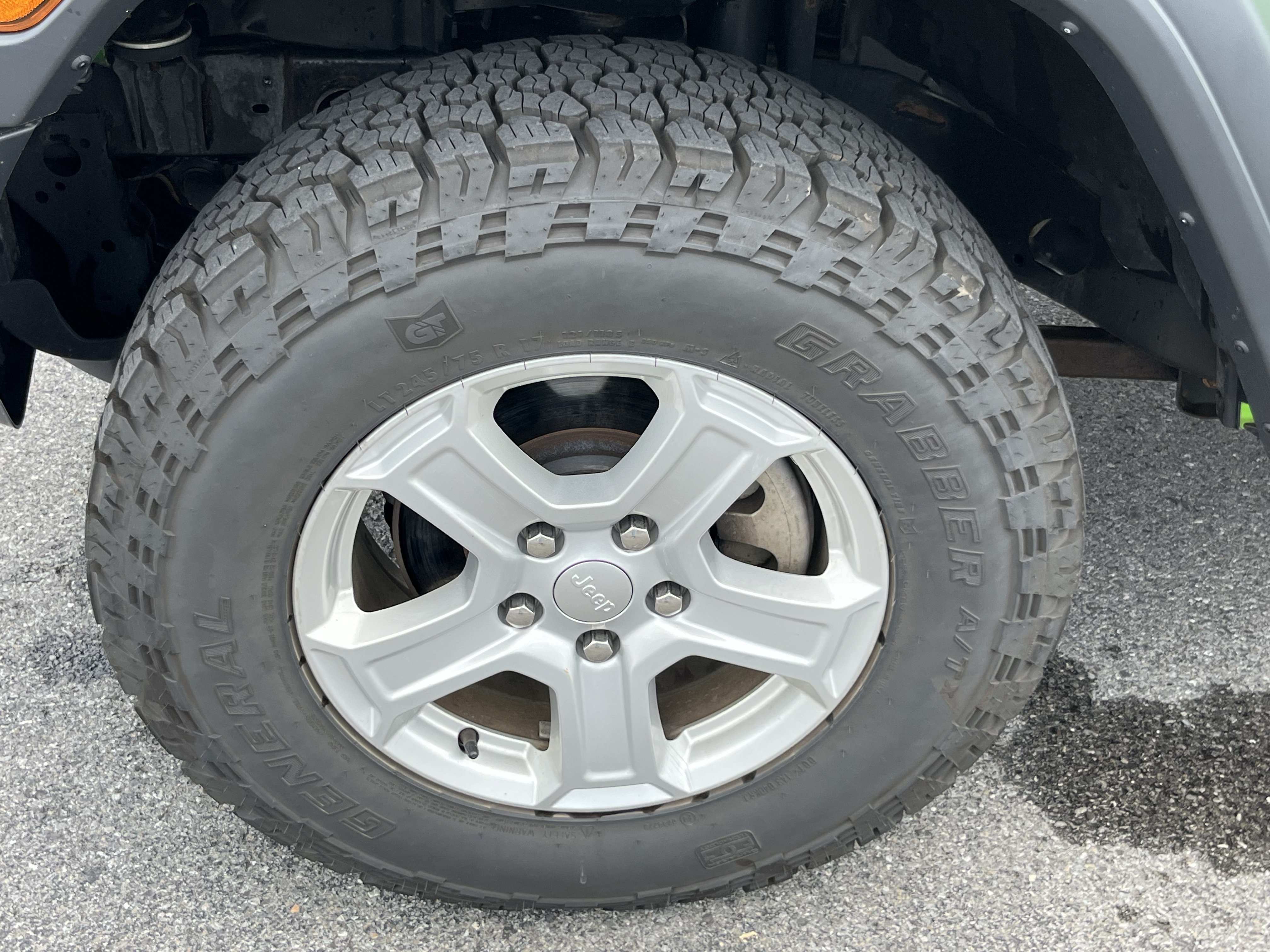 Used 2018 Jeep Wrangler Unlimited Sport S AWD/4WD image 12
