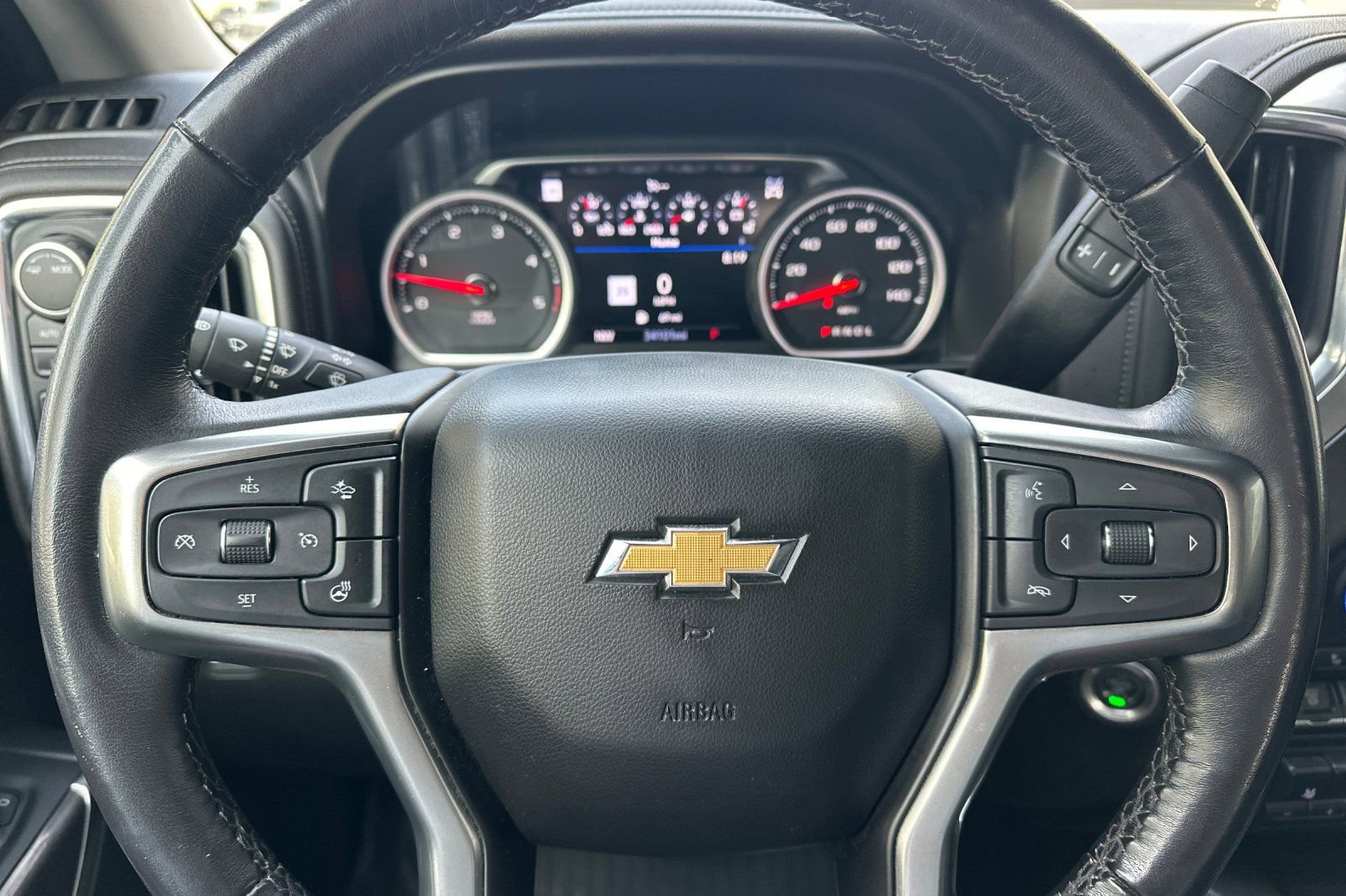 Used 2022 Chevrolet Silverado 2500 LTZ w/ LTZ Premium Package AWD/4WD image 27