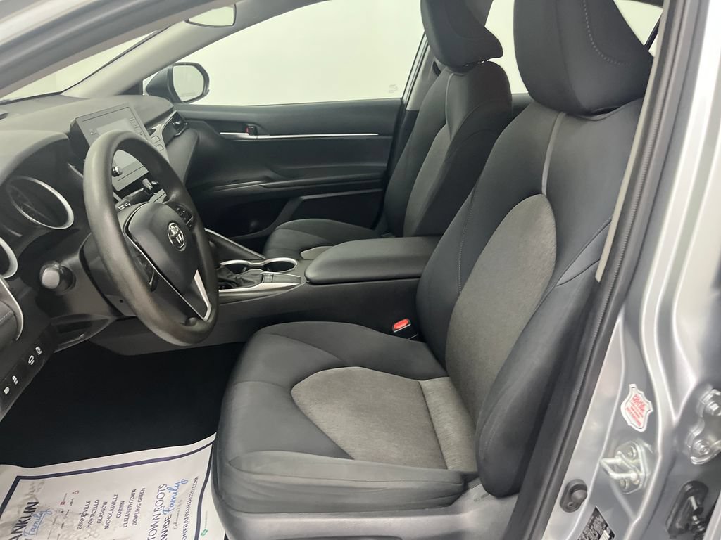 Used 2022 Toyota Camry LE FWD image 13
