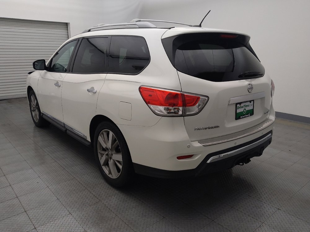 Used 2016 Nissan Pathfinder Platinum image 5