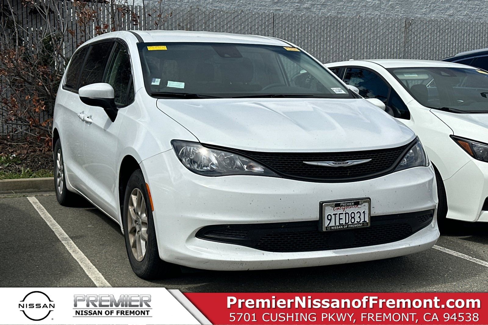 Used 2023 Chrysler Voyager LX