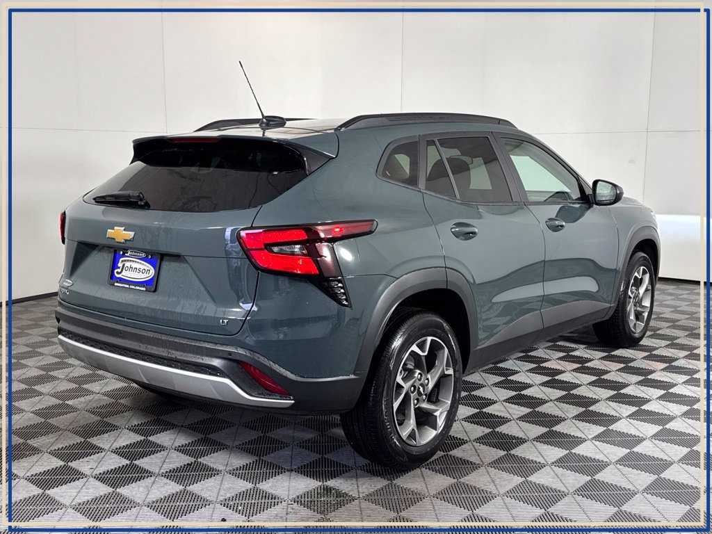 New 2026 Chevrolet Trax LT w/ Driver Confidence Package FWD image 6