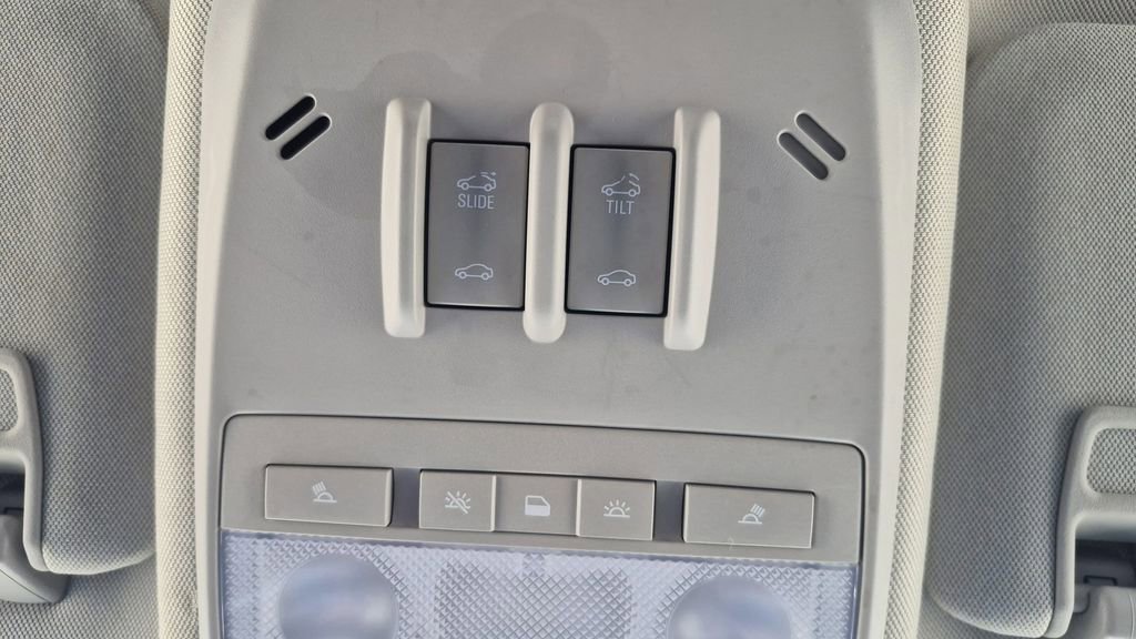 Used 2022 Buick Encore Preferred w/ Safety Package II image 25