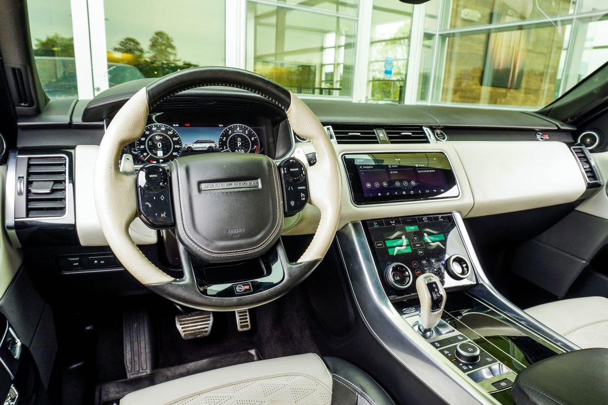 Used 2020 Land Rover Range Rover Sport SVR image 15