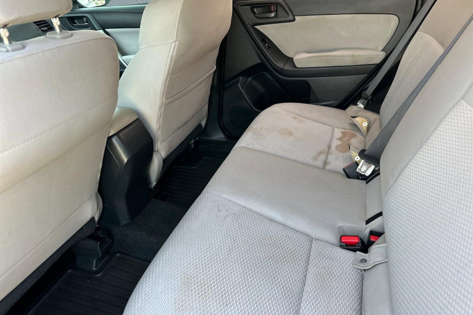 Used 2015 Subaru Forester 2.5i w/ Alloy Wheel Package image 26