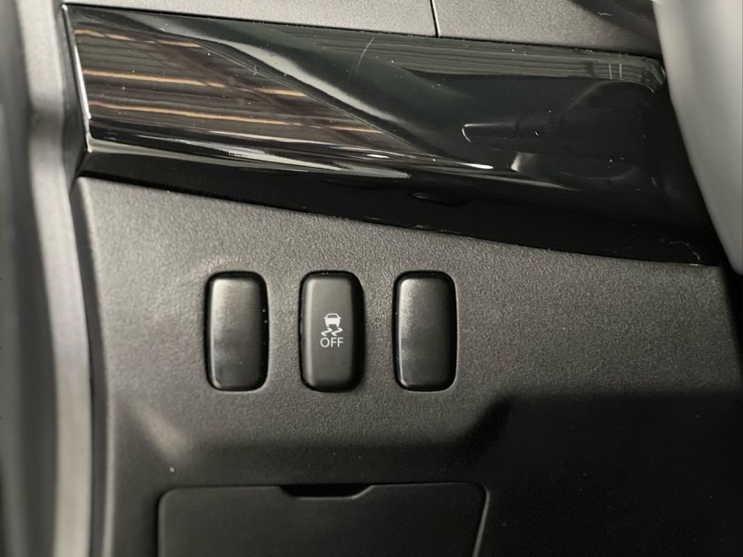 Used 2017 Mitsubishi Lancer ES FWD image 26