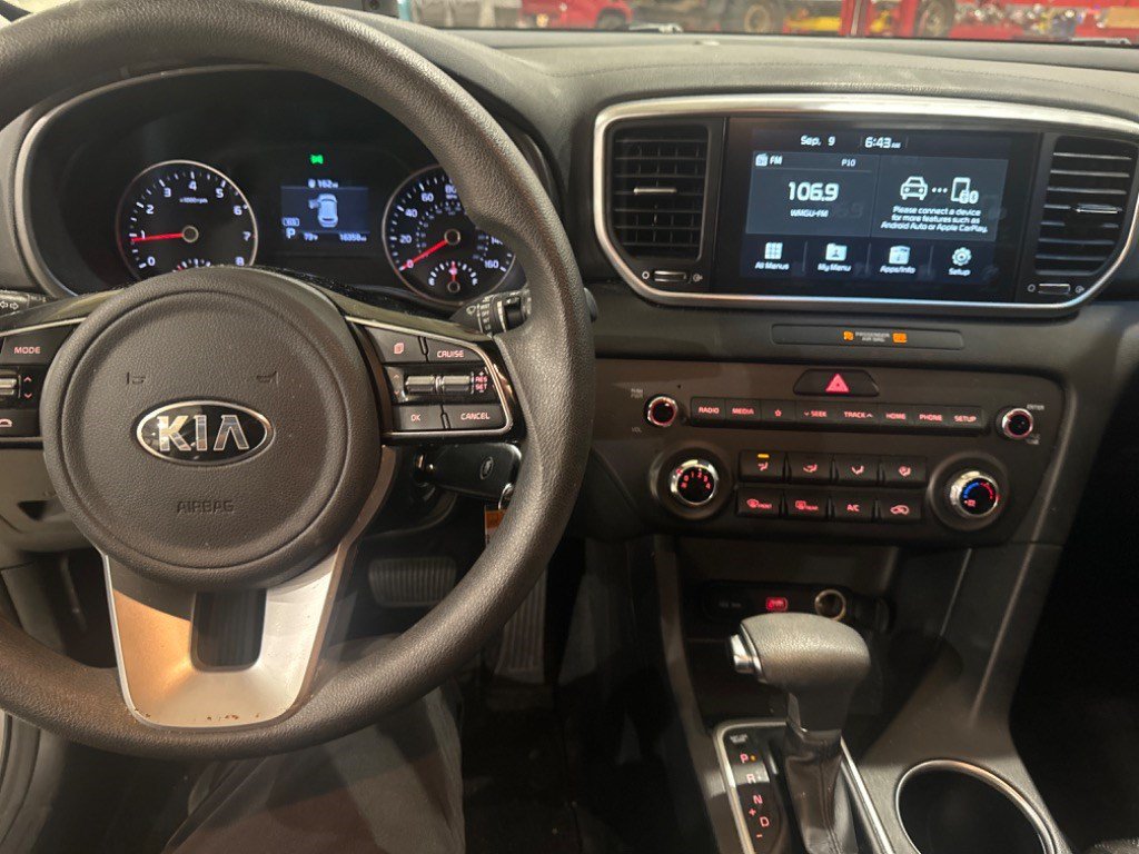 Used 2021 Kia Sportage LX FWD image 13