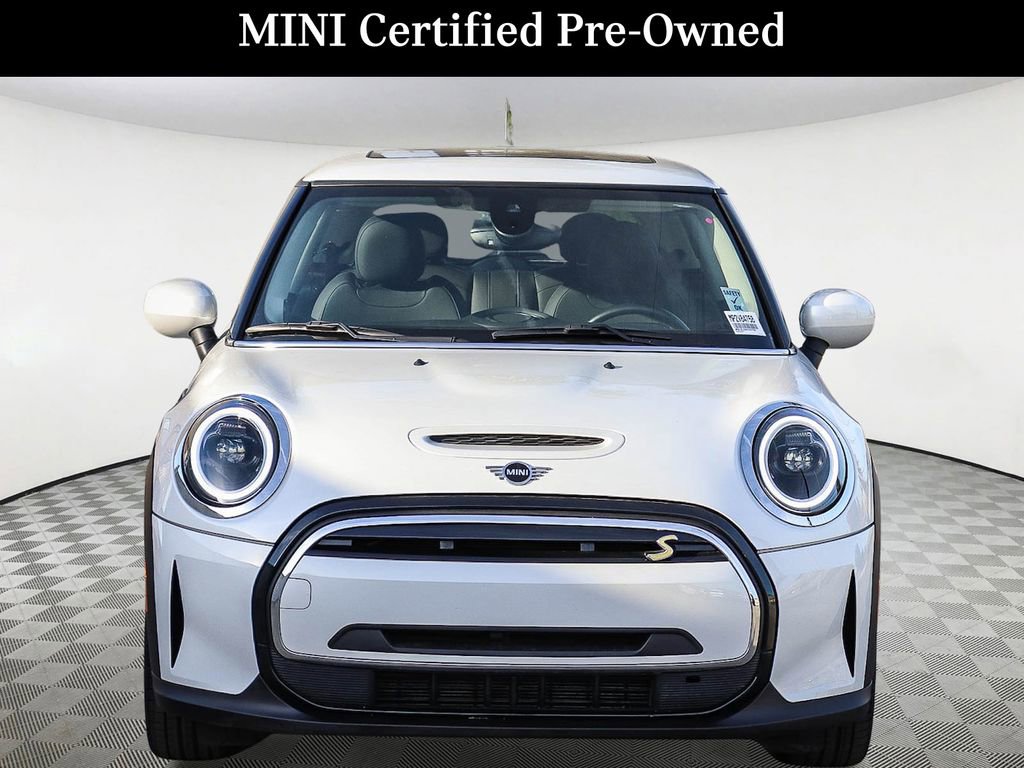 Used 2024 MINI Cooper SE image 2