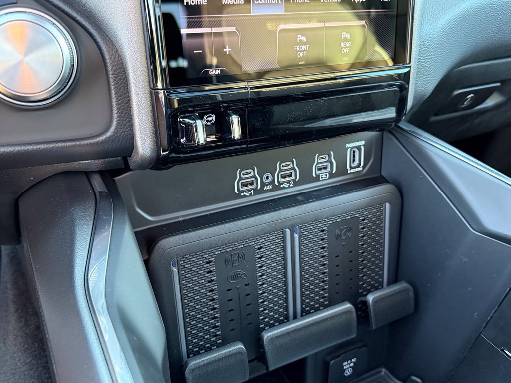 New 2026 RAM 1500 Laramie w/ Night Edition AWD/4WD image 22