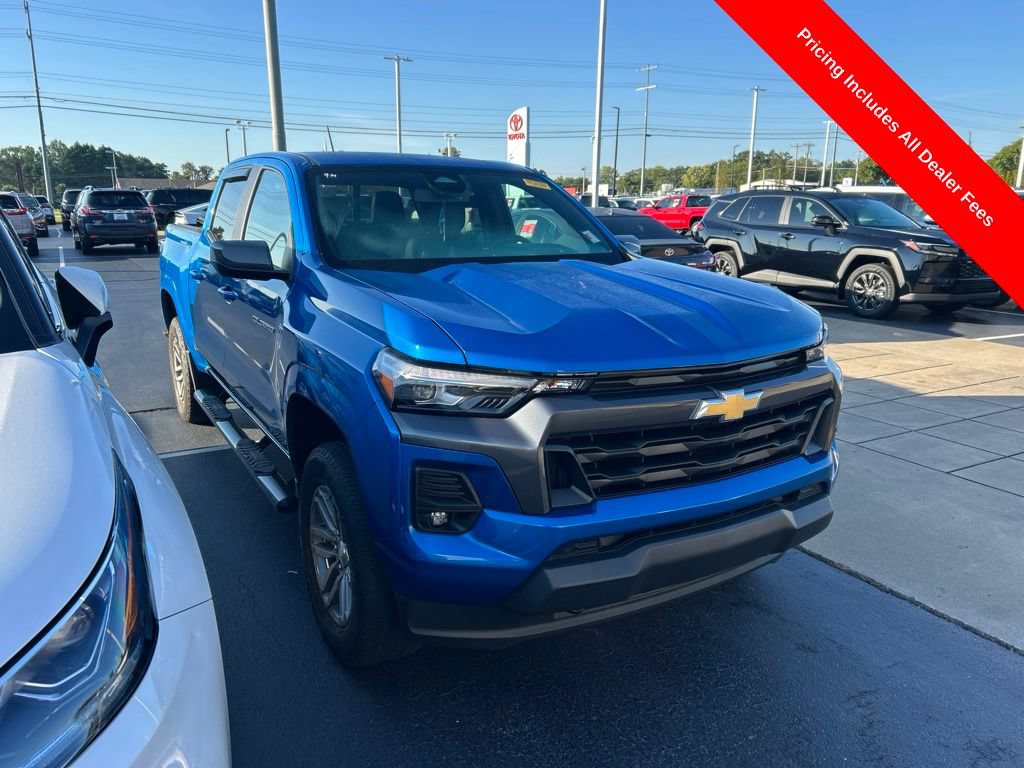 Used 2023 Chevrolet Colorado LT w/ LT Convenience Package III AWD/4WD image 1