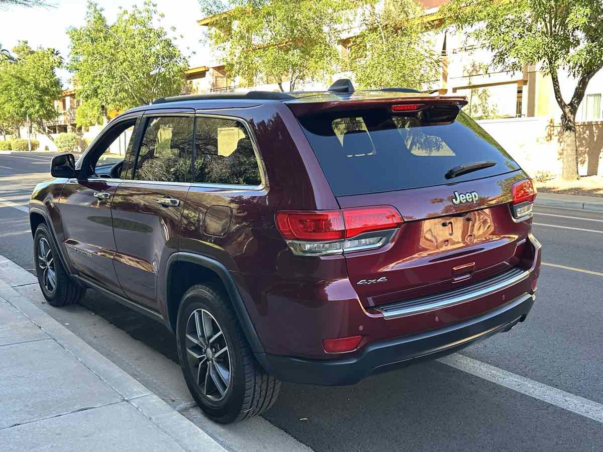 Used 2017 Jeep Grand Cherokee Limited w/ Luxury Group II AWD/4WD image 6