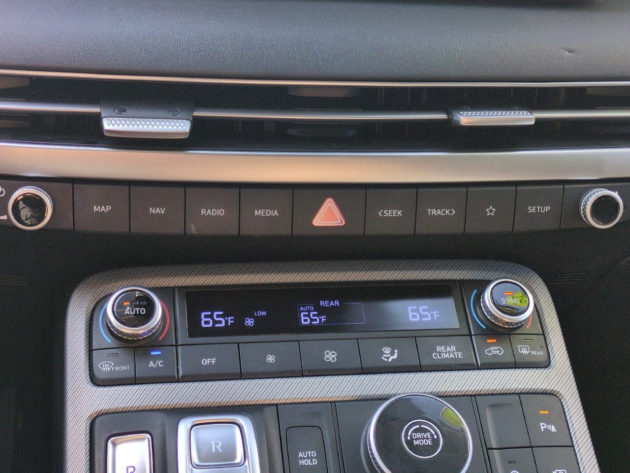 Used 2023 Hyundai Palisade SEL FWD image 21