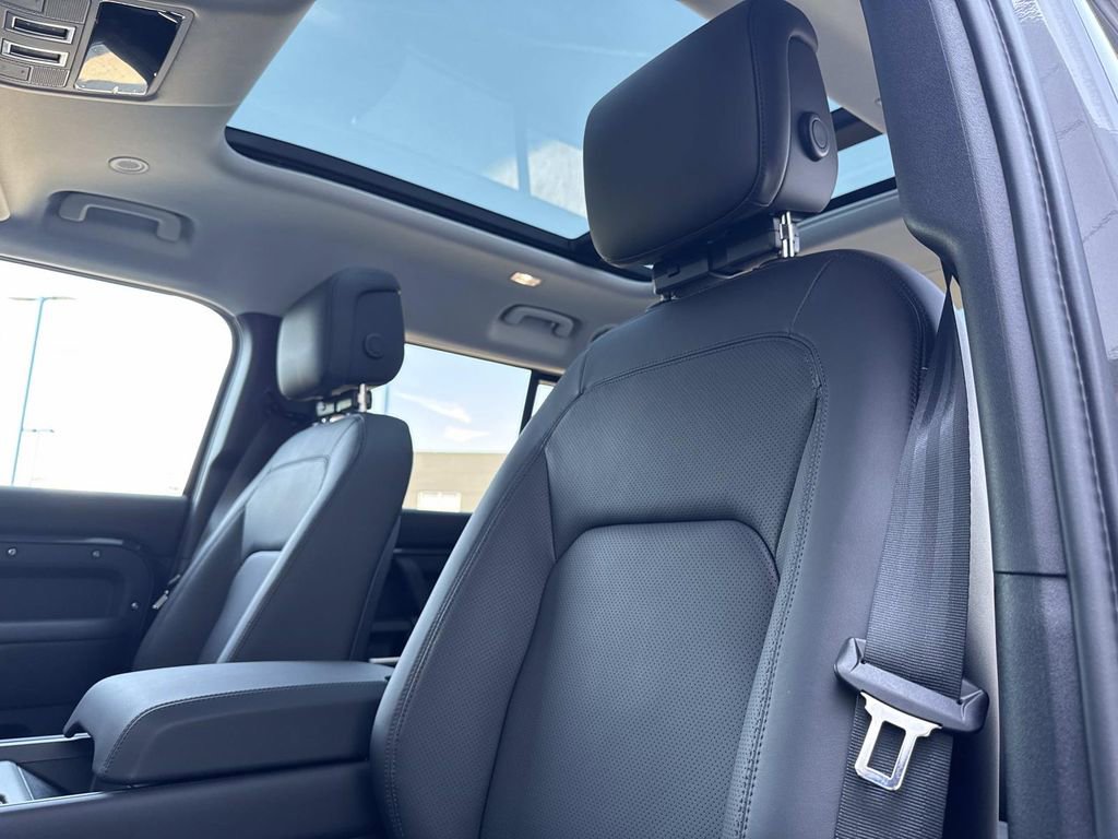 New 2026 Land Rover Defender 130 S AWD/4WD image 19