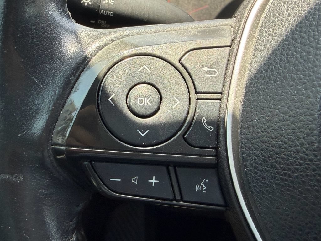 Used 2022 Toyota Corolla SE FWD image 25