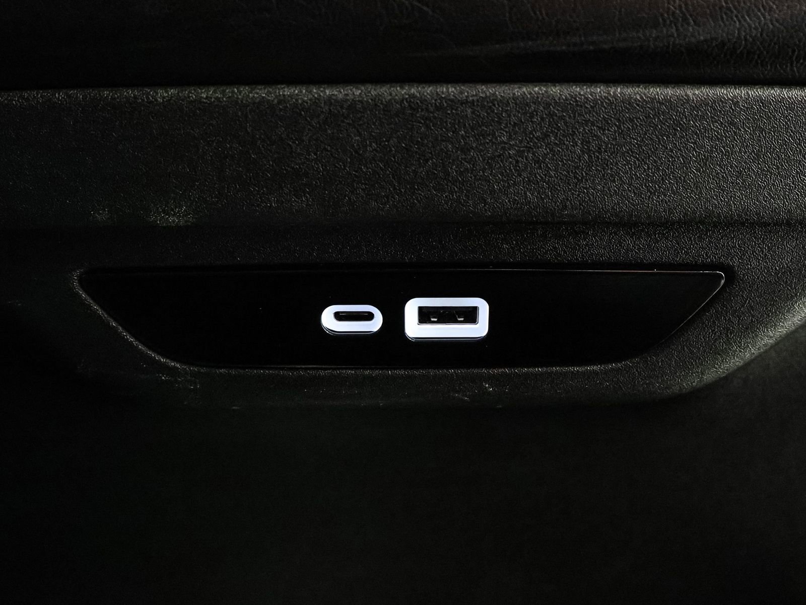Used 2025 Chrysler Pacifica Select FWD image 25
