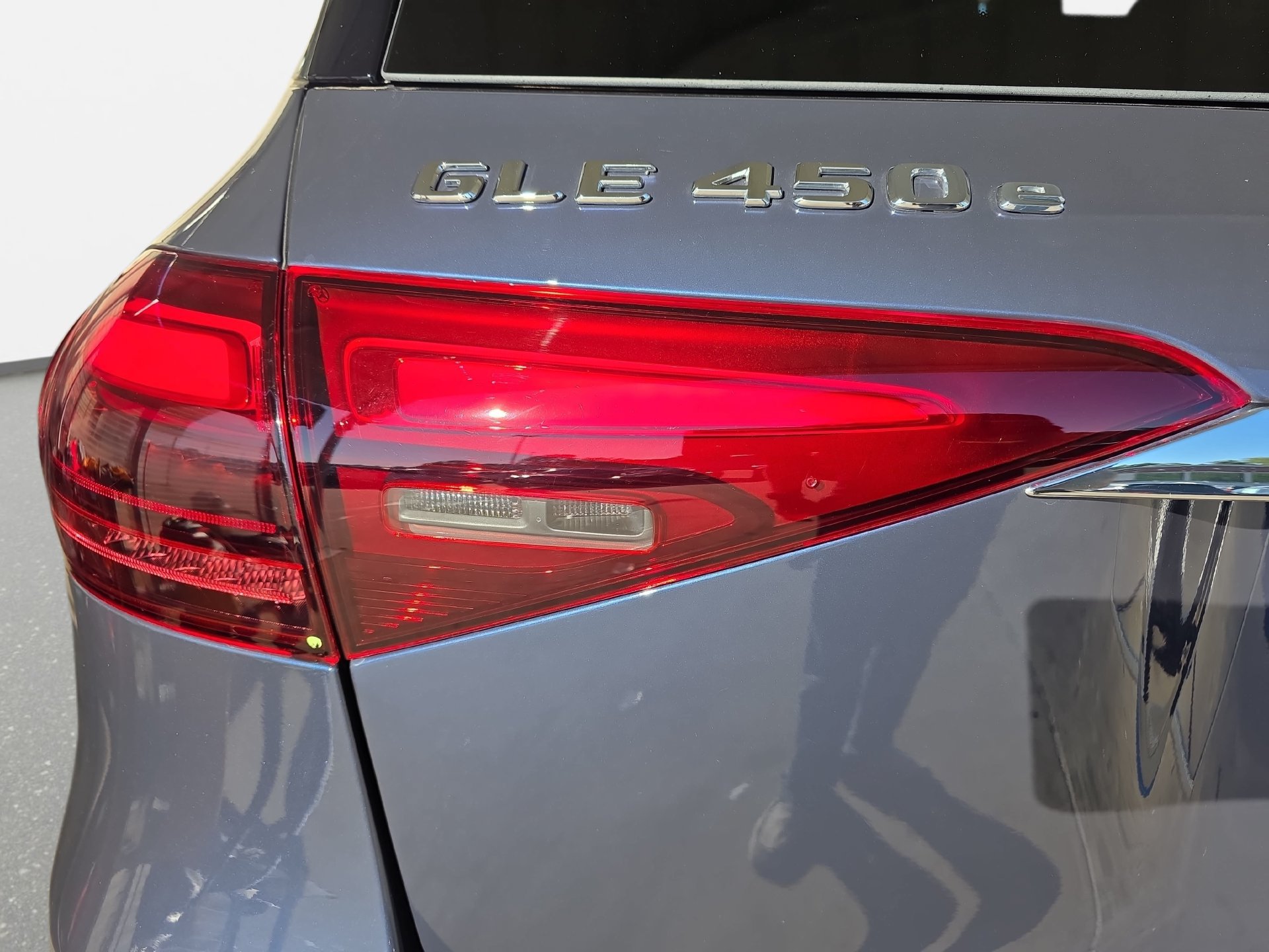 Used 2025 Mercedes-Benz GLE 450e 4MATIC image 31