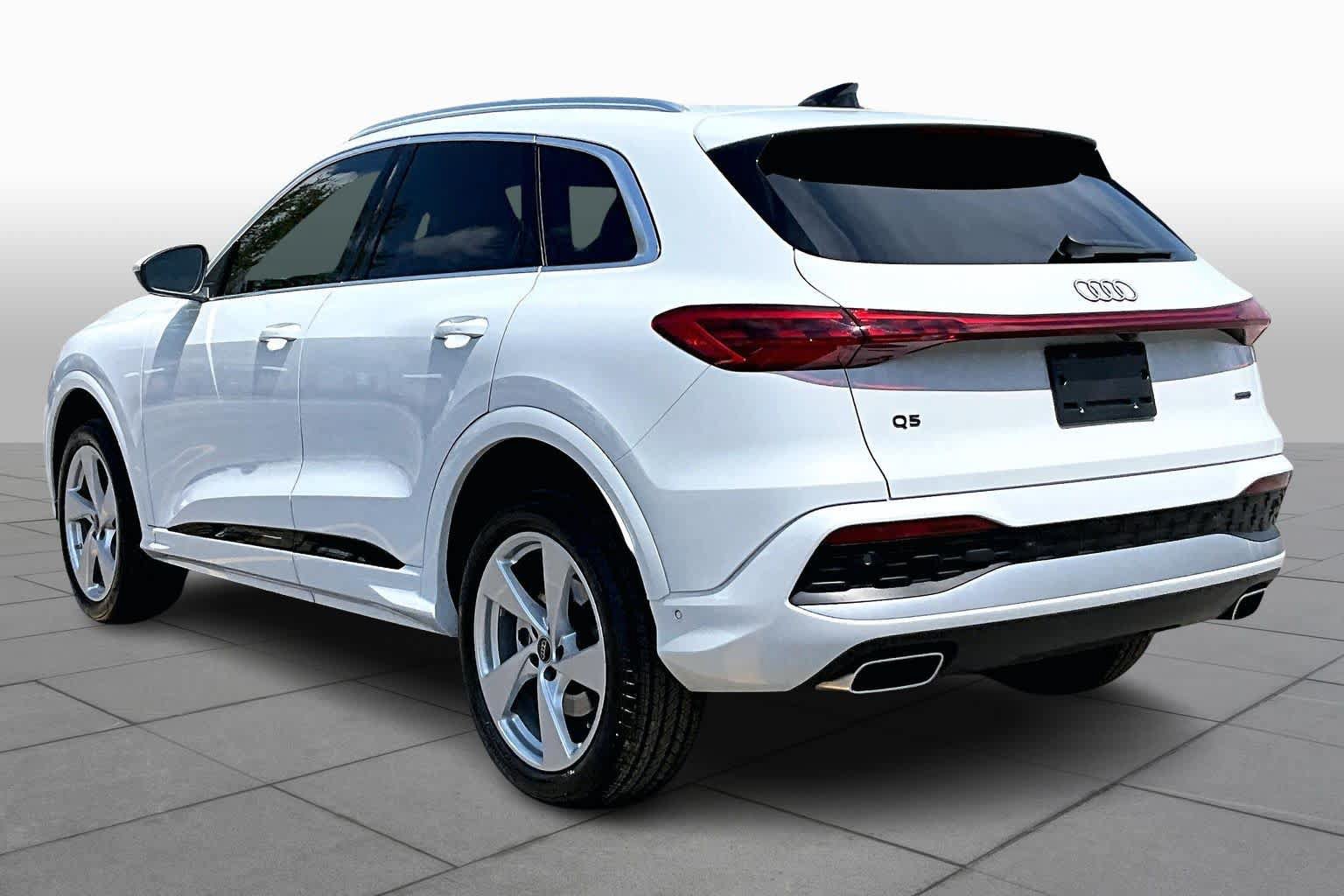 Used 2025 Audi Q5 Premium Plus w/ Premium Plus AWD/4WD image 19