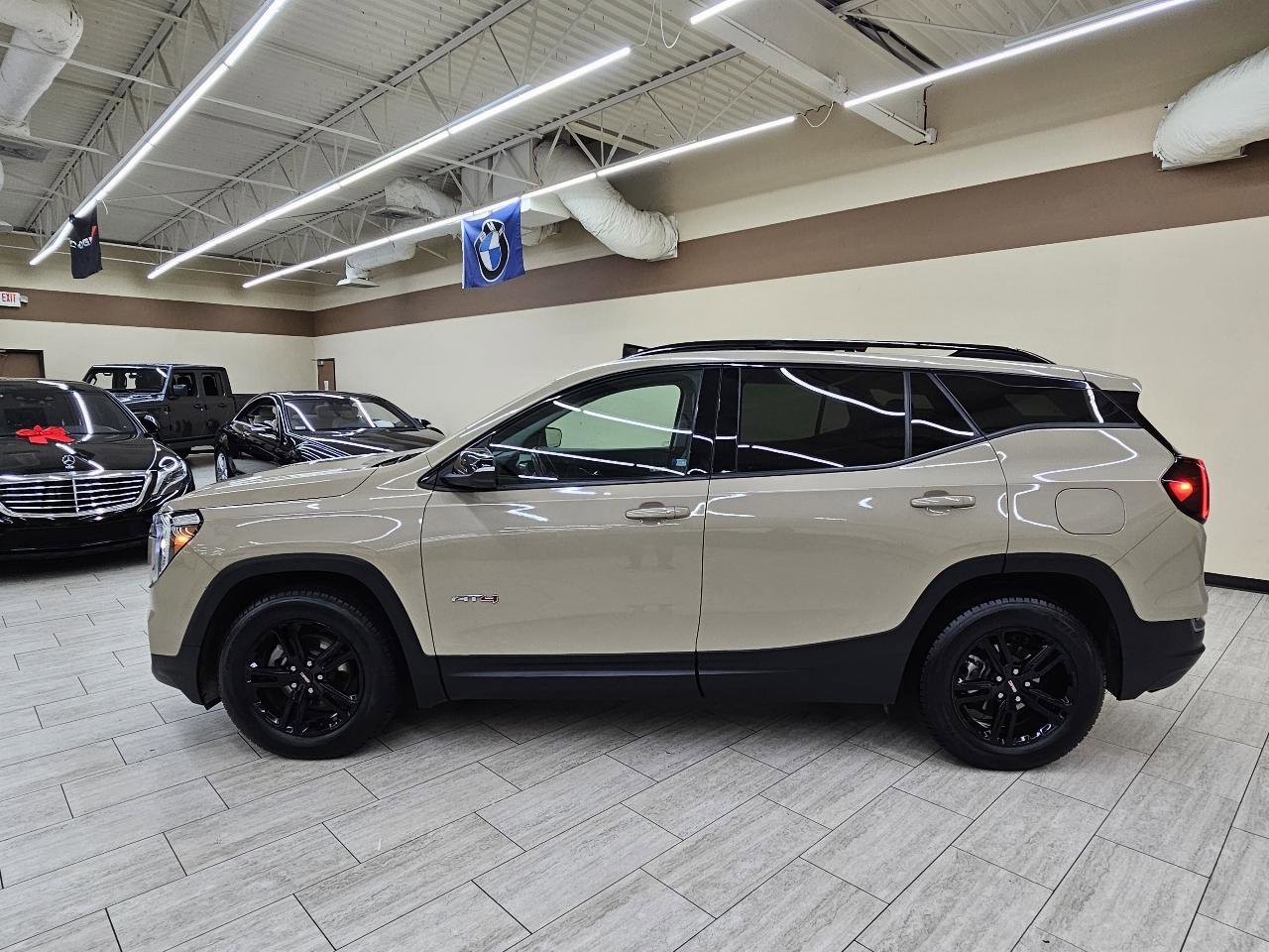 Used 2022 GMC Terrain AT4 w/ Tech Package AWD/4WD image 9