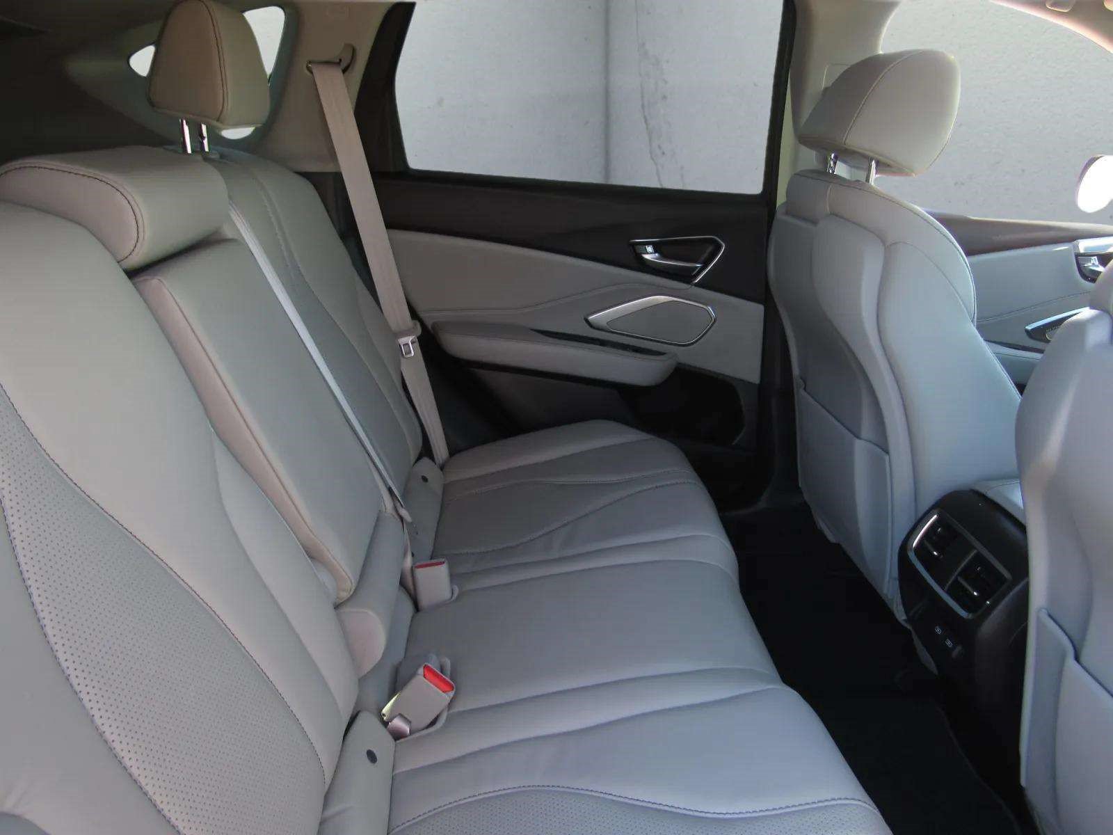 Used 2021 Acura RDX w/ Technology Package FWD image 12