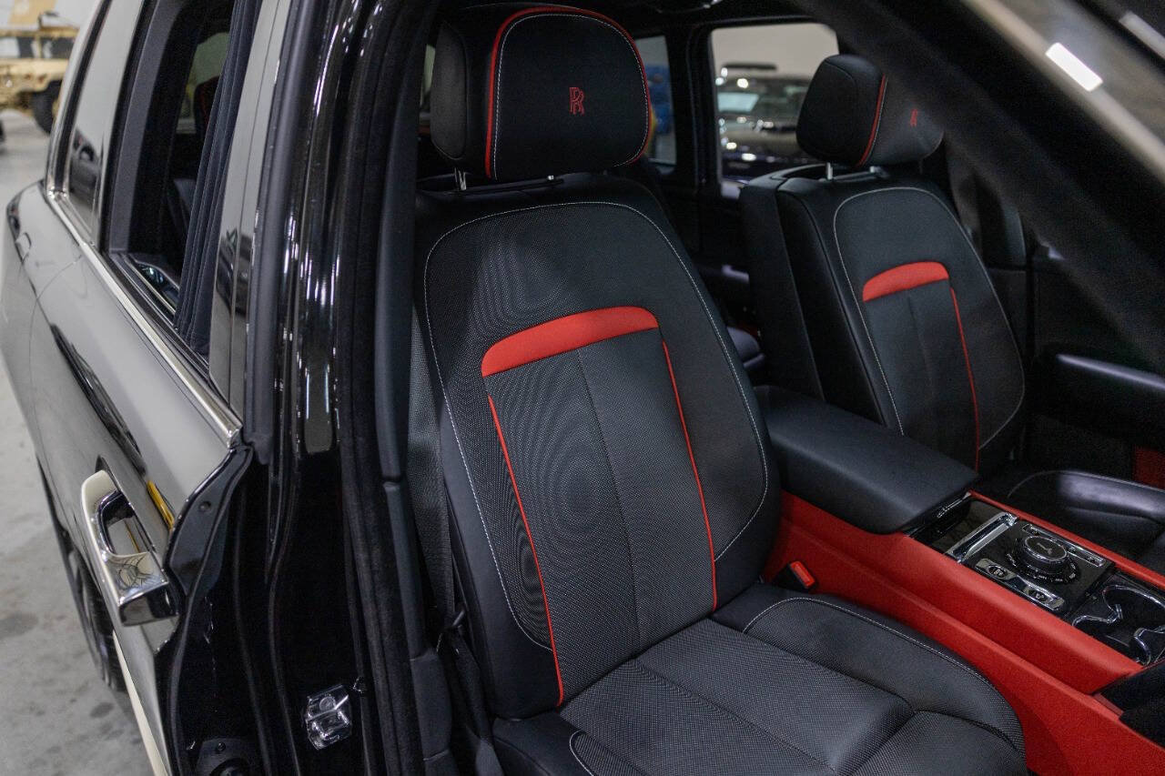 Used 2020 Rolls-Royce Cullinan AWD/4WD image 31