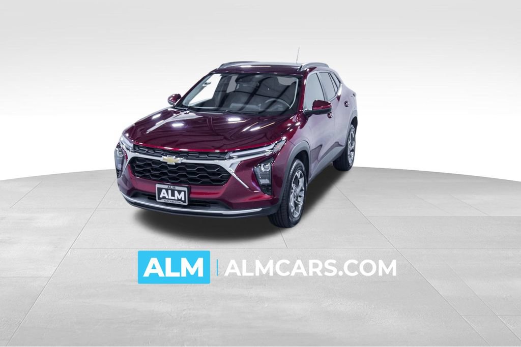 Used 2025 Chevrolet Trax LT