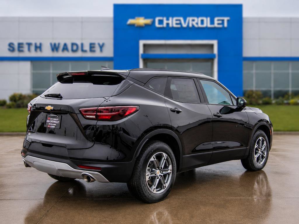 New 2025 Chevrolet Blazer LT w/ Convenience Package FWD image 6