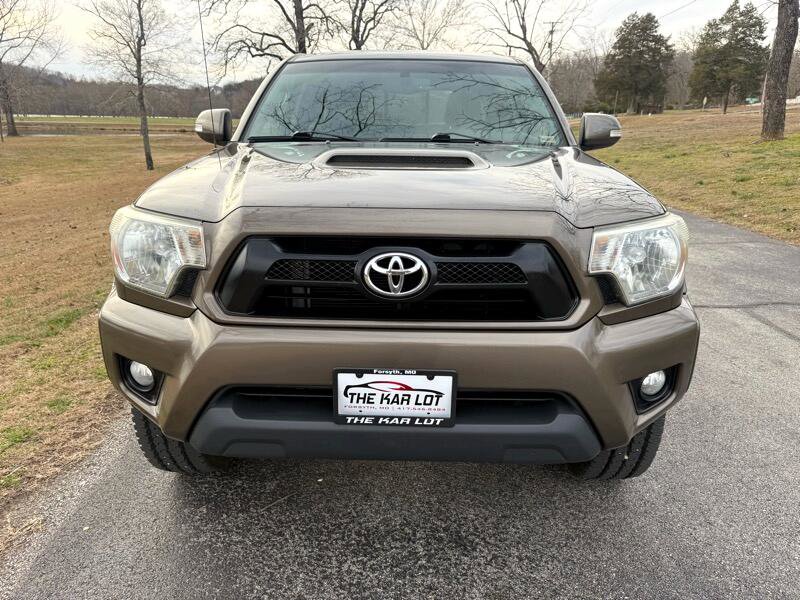 Used 2013 Toyota Tacoma Double Cab V6 4WD image 2