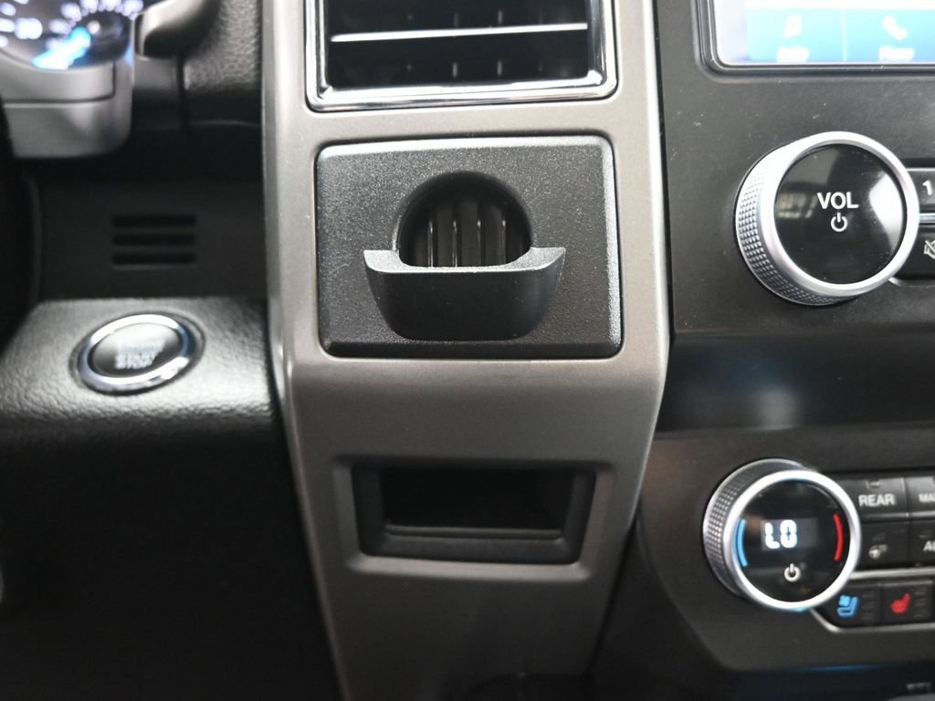 Certified 2020 Ford Expedition XLT w/ Equipment Group 202A image 19