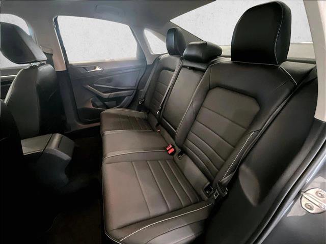 Used 2024 Volkswagen Jetta SE image 28