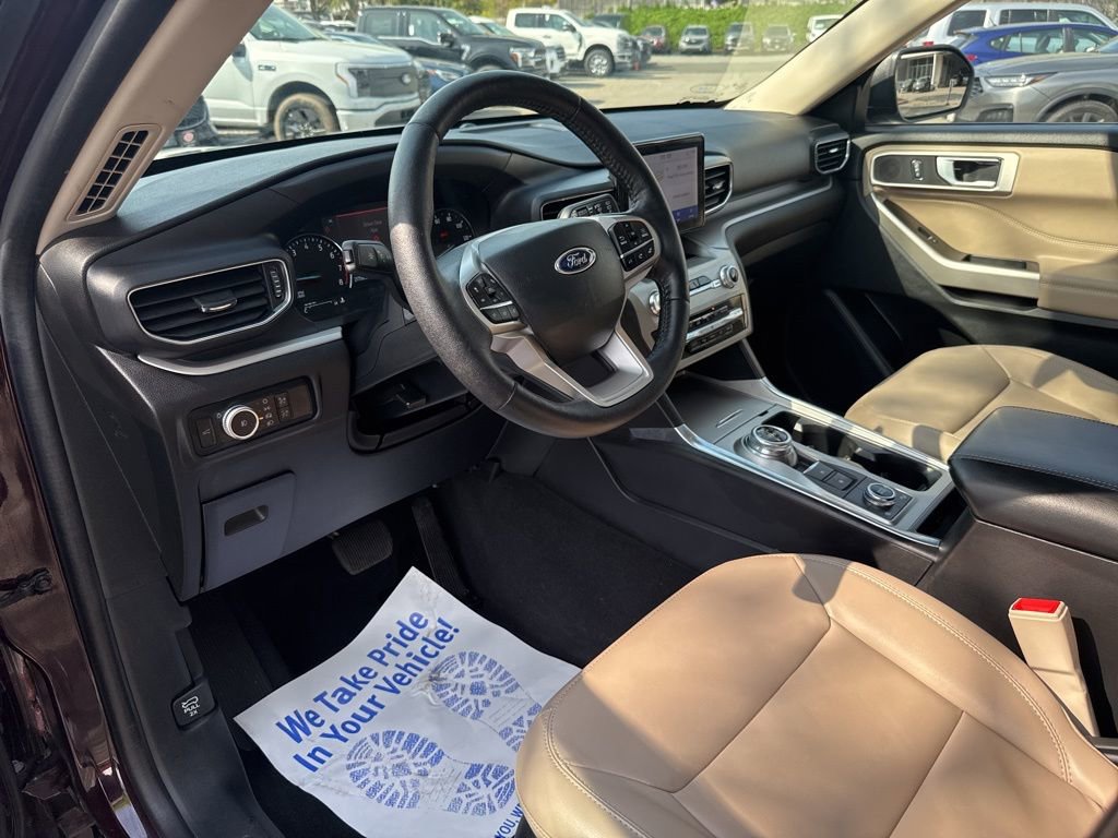 Used 2022 Ford Explorer XLT w/ Equipment Group 202A AWD/4WD image 20