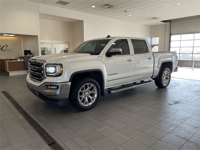 Used 2018 GMC Sierra 1500 SLT w/ SLT Premium Package image 2