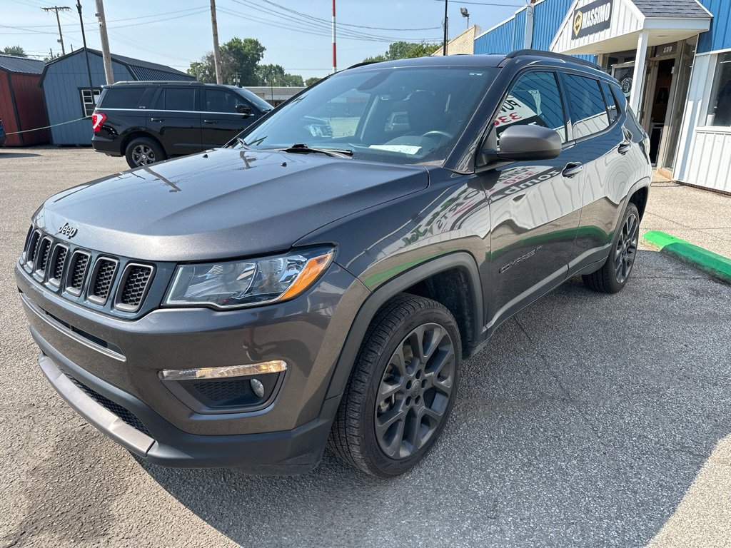 Used 2021 Jeep Compass Latitude image 3